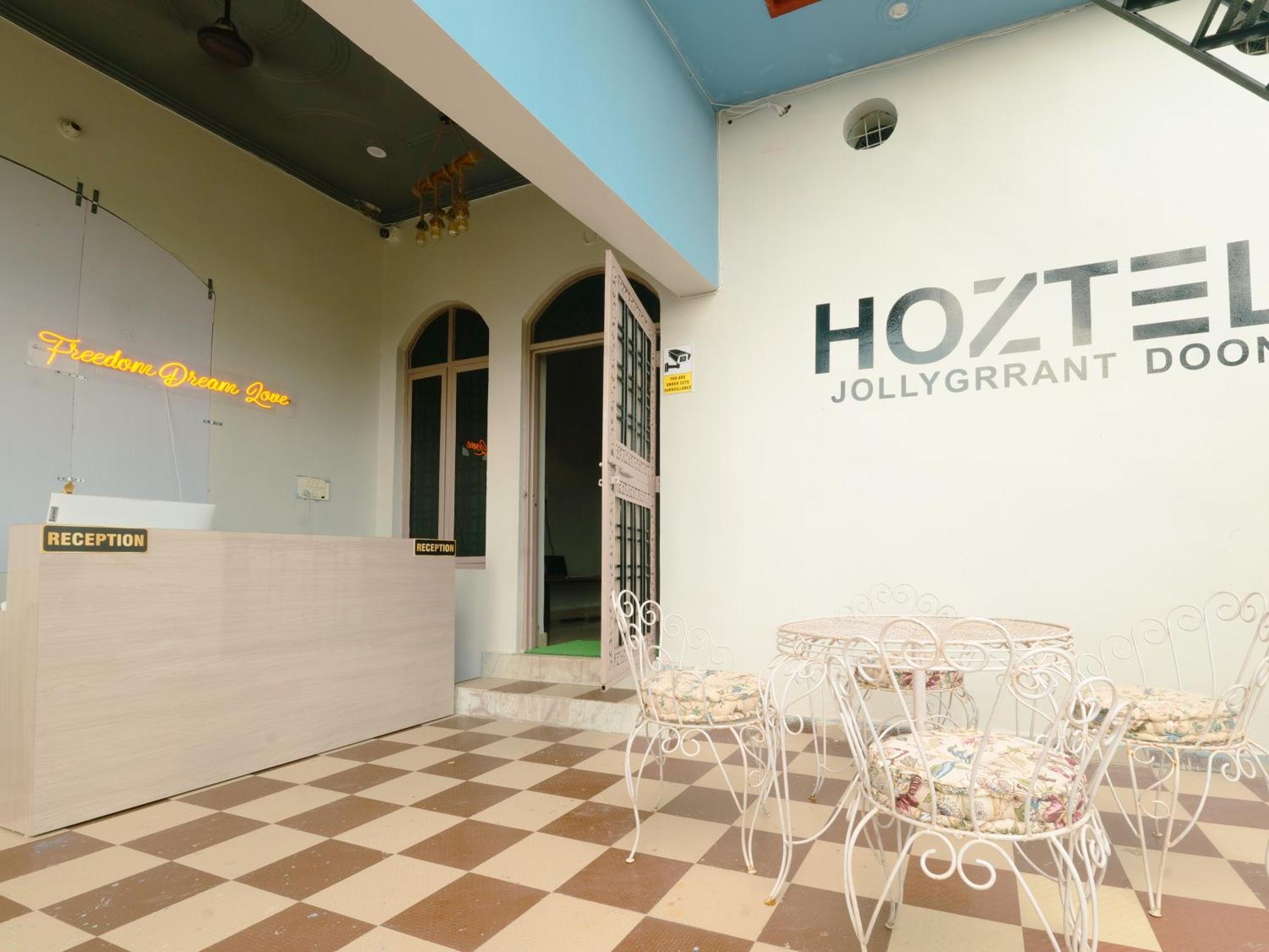 Hoztel Jollygrrant Doon Hostel Rani Pokhri Bagian luar foto
