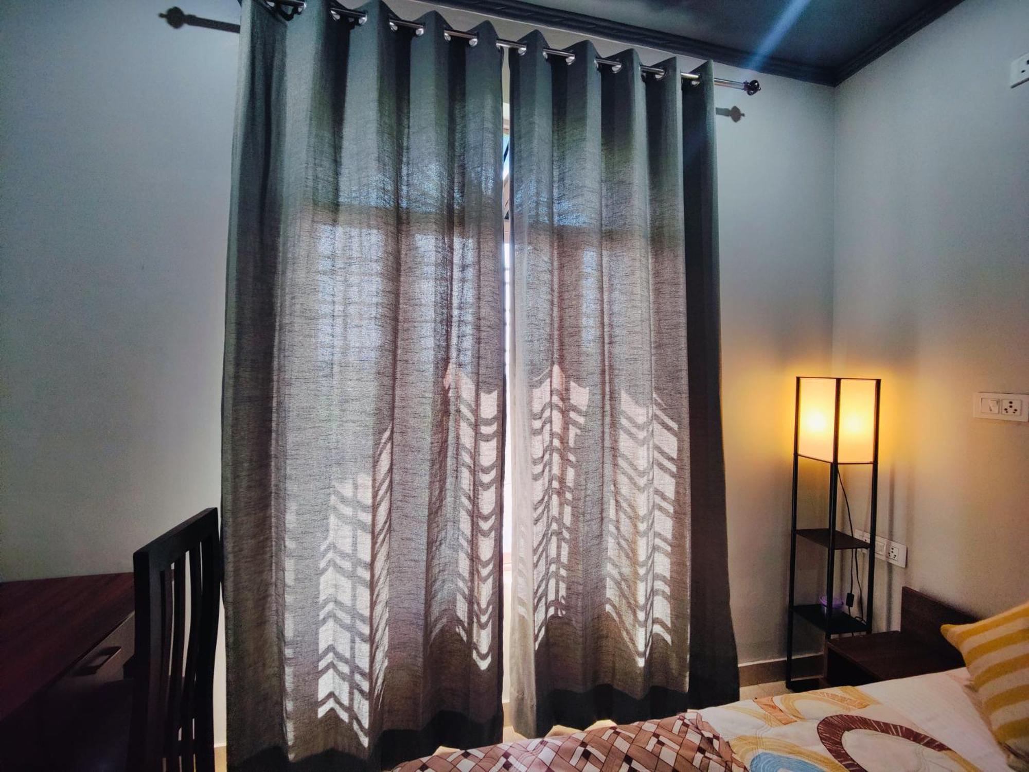 Hoztel Jollygrrant Doon Hostel Rani Pokhri Bagian luar foto
